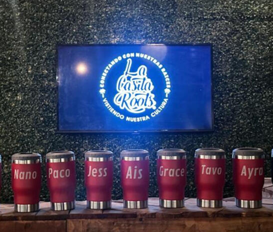 Mantén el calor o el frío con tu sello personal. Úsalos para tu marca o regala uno que nunca se olvide. ☕❄️